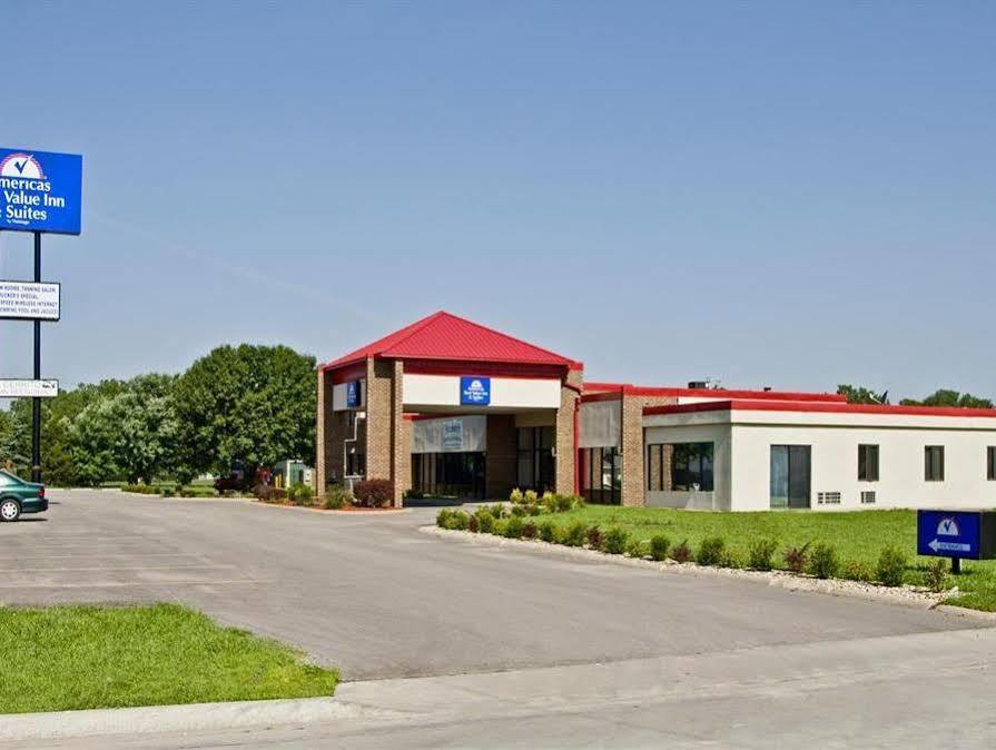 อเมริกัส เบสต์ แวลู อินน์ แอนด์ สวีท เฮสตัน Hesston ภายนอก รูปภาพ